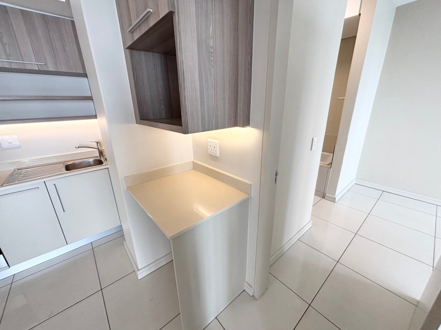 To Let 2 Bedroom Property for Rent in Rosebank Gauteng