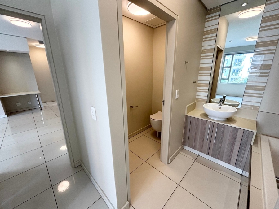 To Let 2 Bedroom Property for Rent in Rosebank Gauteng