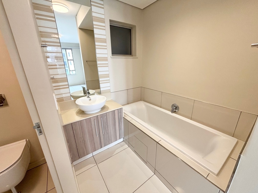 To Let 2 Bedroom Property for Rent in Rosebank Gauteng