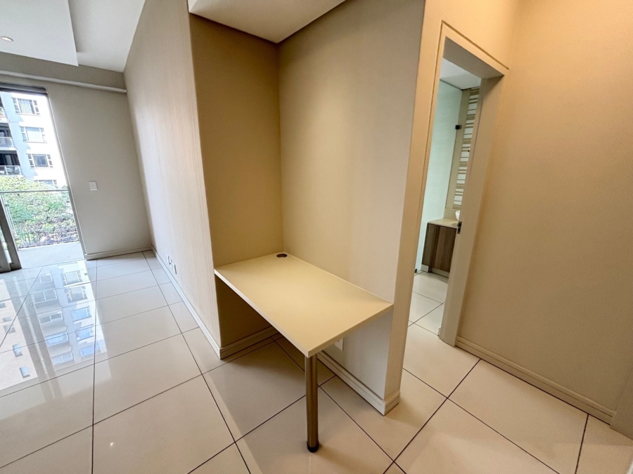 To Let 2 Bedroom Property for Rent in Rosebank Gauteng