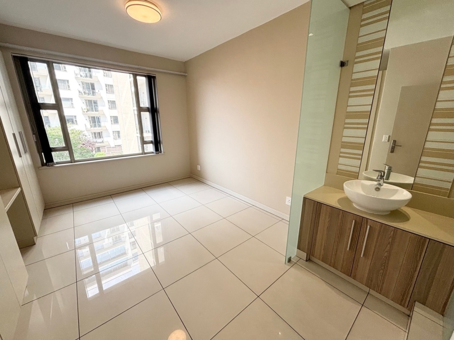 To Let 2 Bedroom Property for Rent in Rosebank Gauteng