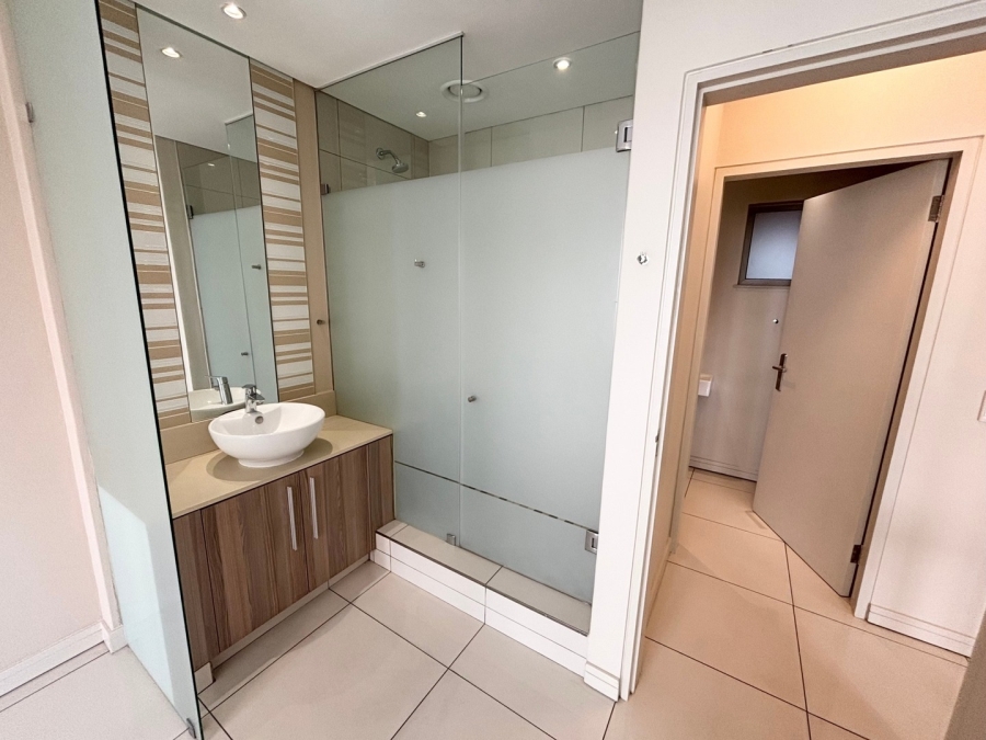 To Let 2 Bedroom Property for Rent in Rosebank Gauteng