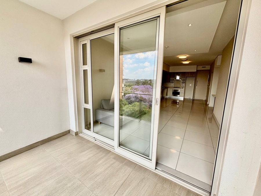 To Let 2 Bedroom Property for Rent in Rosebank Gauteng