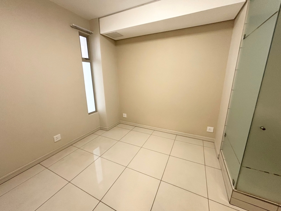 To Let 2 Bedroom Property for Rent in Rosebank Gauteng