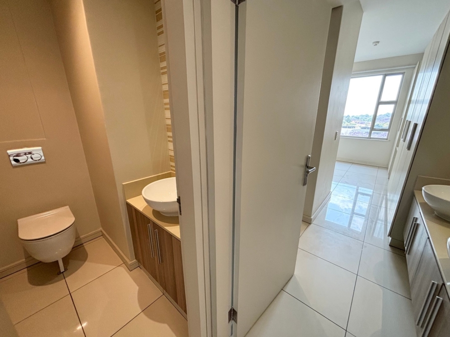 To Let 2 Bedroom Property for Rent in Rosebank Gauteng