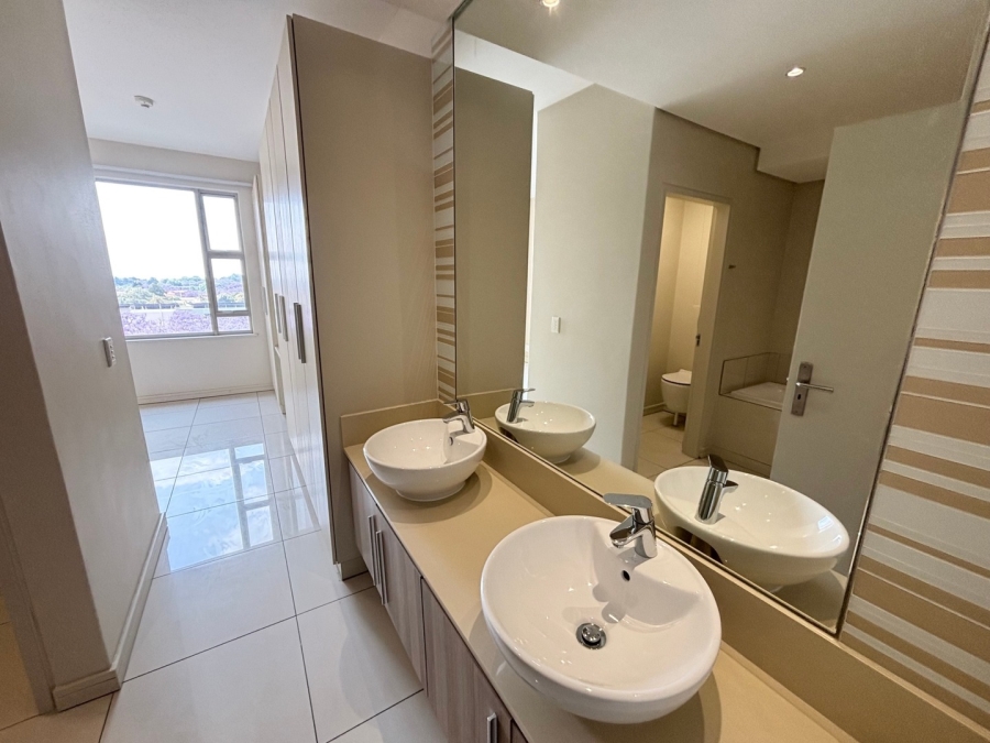 To Let 2 Bedroom Property for Rent in Rosebank Gauteng