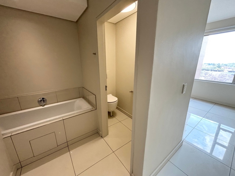 To Let 2 Bedroom Property for Rent in Rosebank Gauteng
