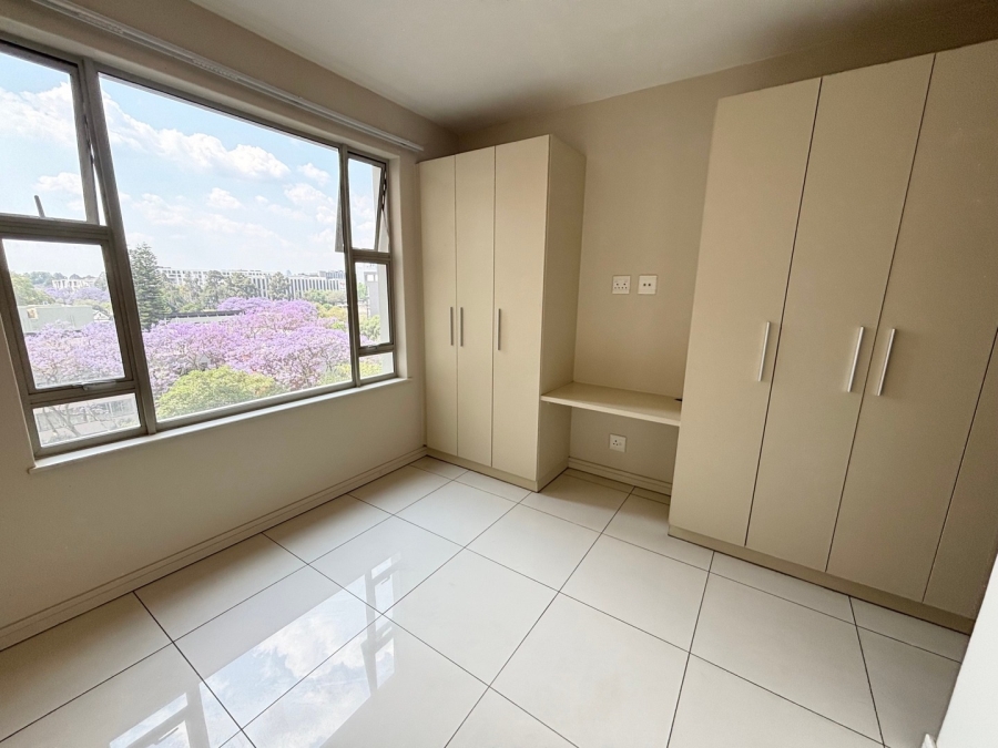 To Let 2 Bedroom Property for Rent in Rosebank Gauteng