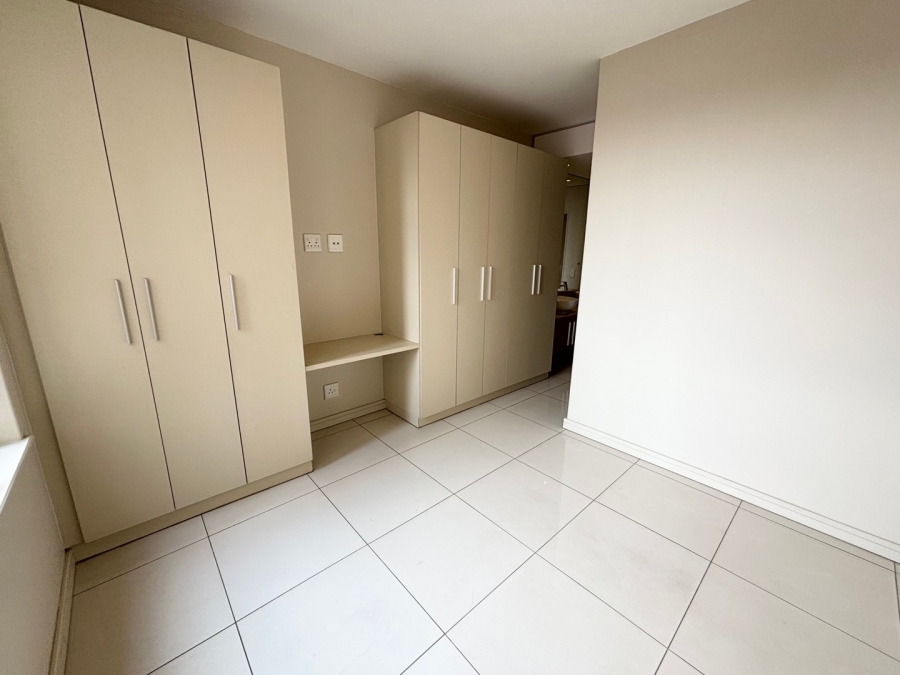 To Let 2 Bedroom Property for Rent in Rosebank Gauteng