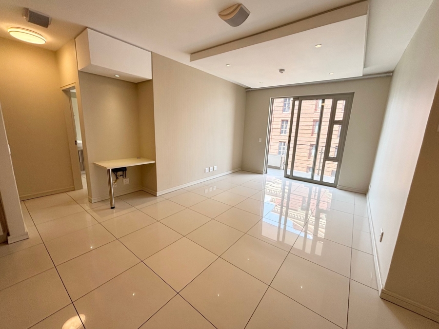 To Let 2 Bedroom Property for Rent in Rosebank Gauteng