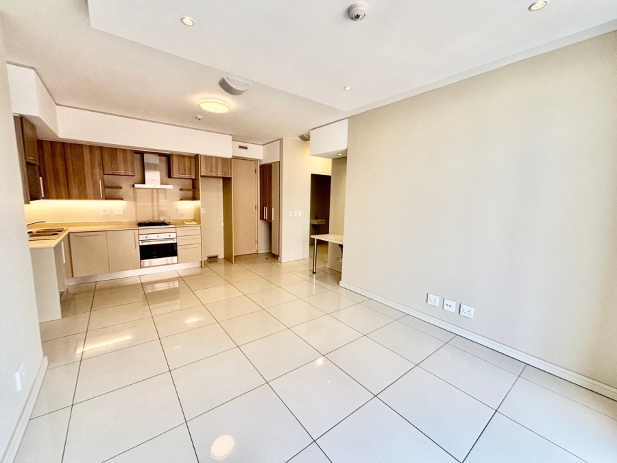 To Let 2 Bedroom Property for Rent in Rosebank Gauteng