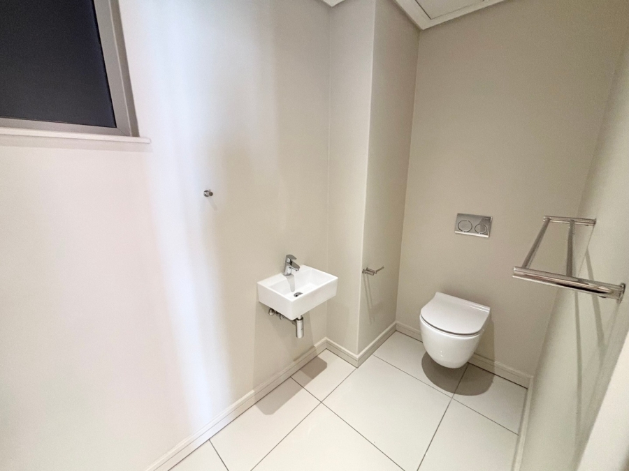 To Let 2 Bedroom Property for Rent in Rosebank Gauteng
