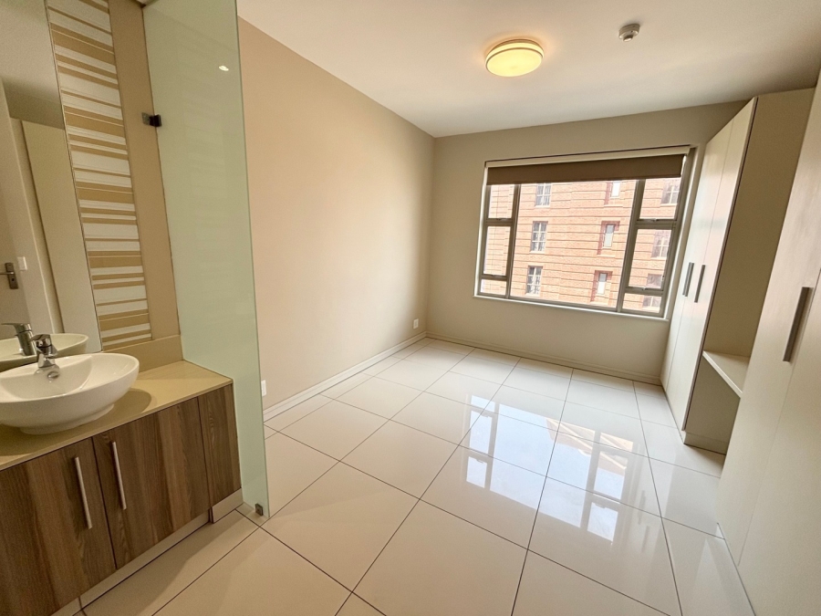 To Let 2 Bedroom Property for Rent in Rosebank Gauteng