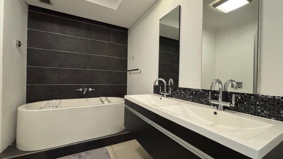 2 Bedroom Property for Sale in Morningside Gauteng