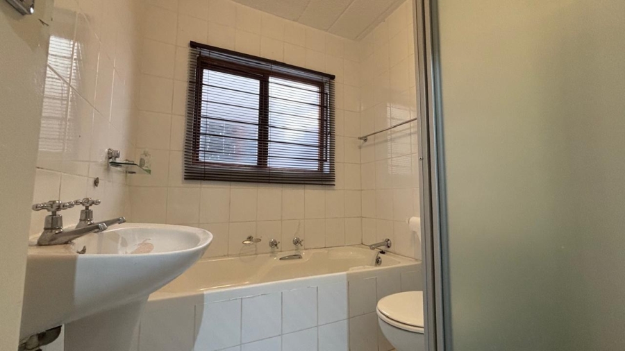 1 Bedroom Property for Sale in Morningside Gauteng