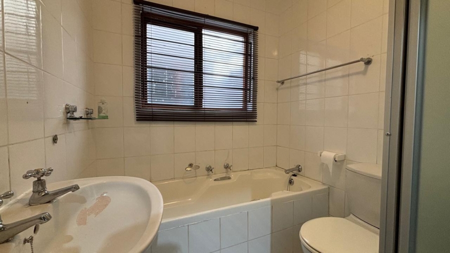 1 Bedroom Property for Sale in Morningside Gauteng