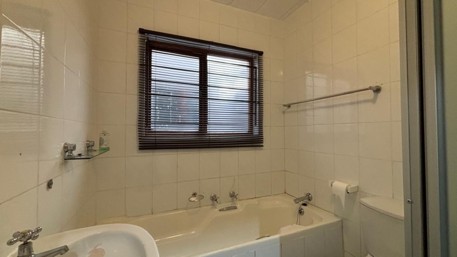 1 Bedroom Property for Sale in Morningside Gauteng