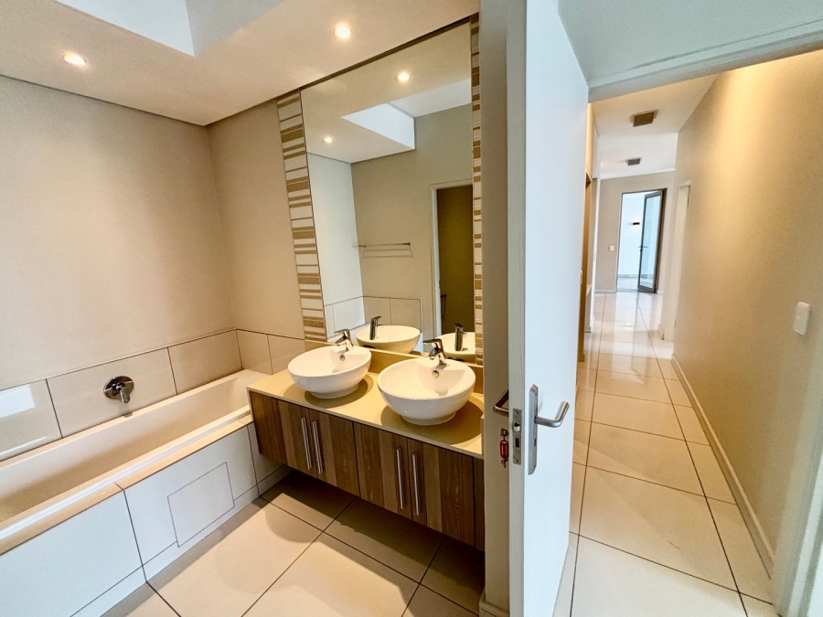 2 Bedroom Property for Sale in Rosebank Gauteng