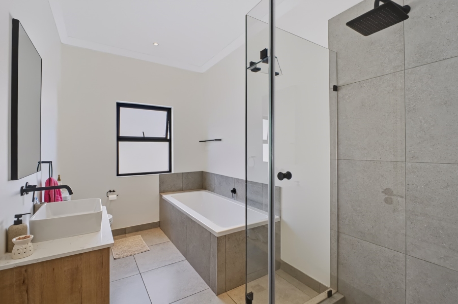 4 Bedroom Property for Sale in Bryanston Gauteng