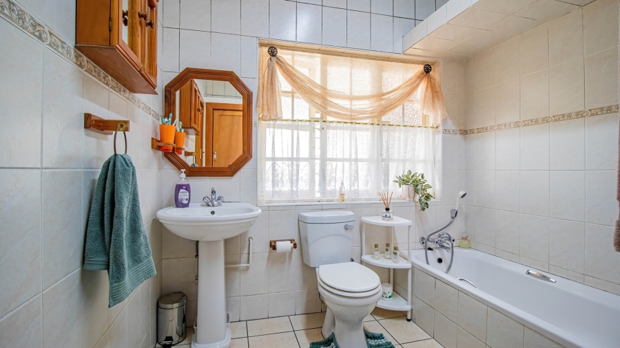 3 Bedroom Property for Sale in The Hill Gauteng