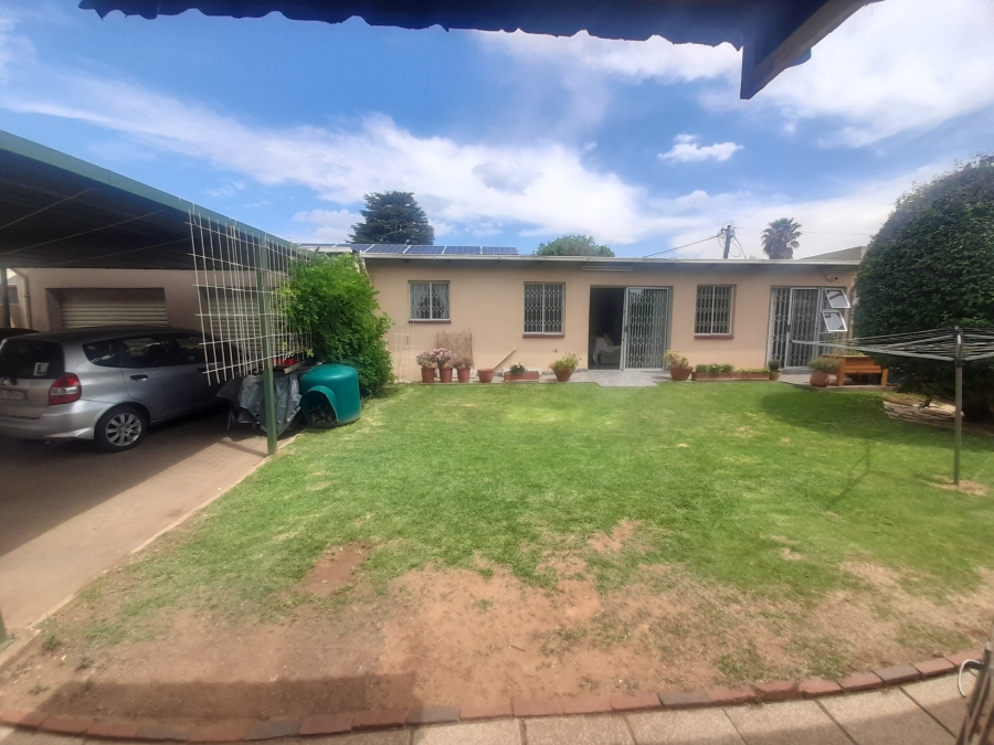 3 Bedroom Property for Sale in The Hill Gauteng