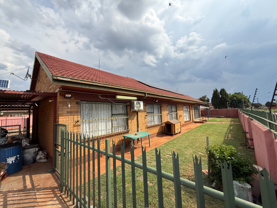 3 Bedroom Property for Sale in Welverdiend Gauteng