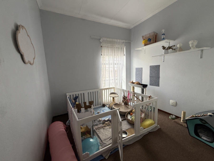 To Let 2 Bedroom Property for Rent in Sugar Bush Estate Gauteng