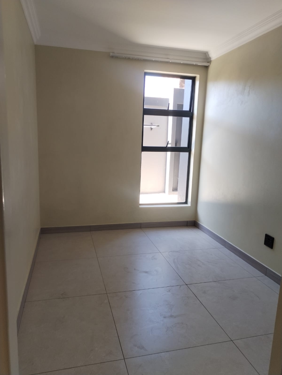To Let 1 Bedroom Property for Rent in Olifantsfontein Gauteng