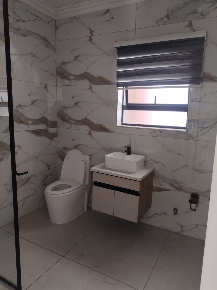 To Let 1 Bedroom Property for Rent in Olifantsfontein Gauteng