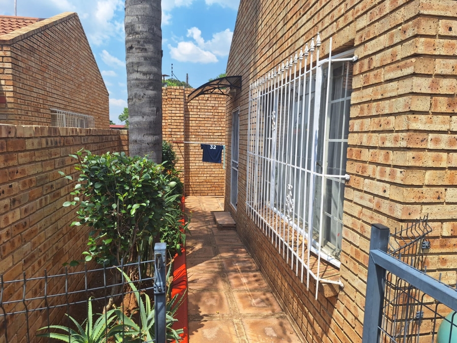2 Bedroom Property for Sale in Union Gauteng