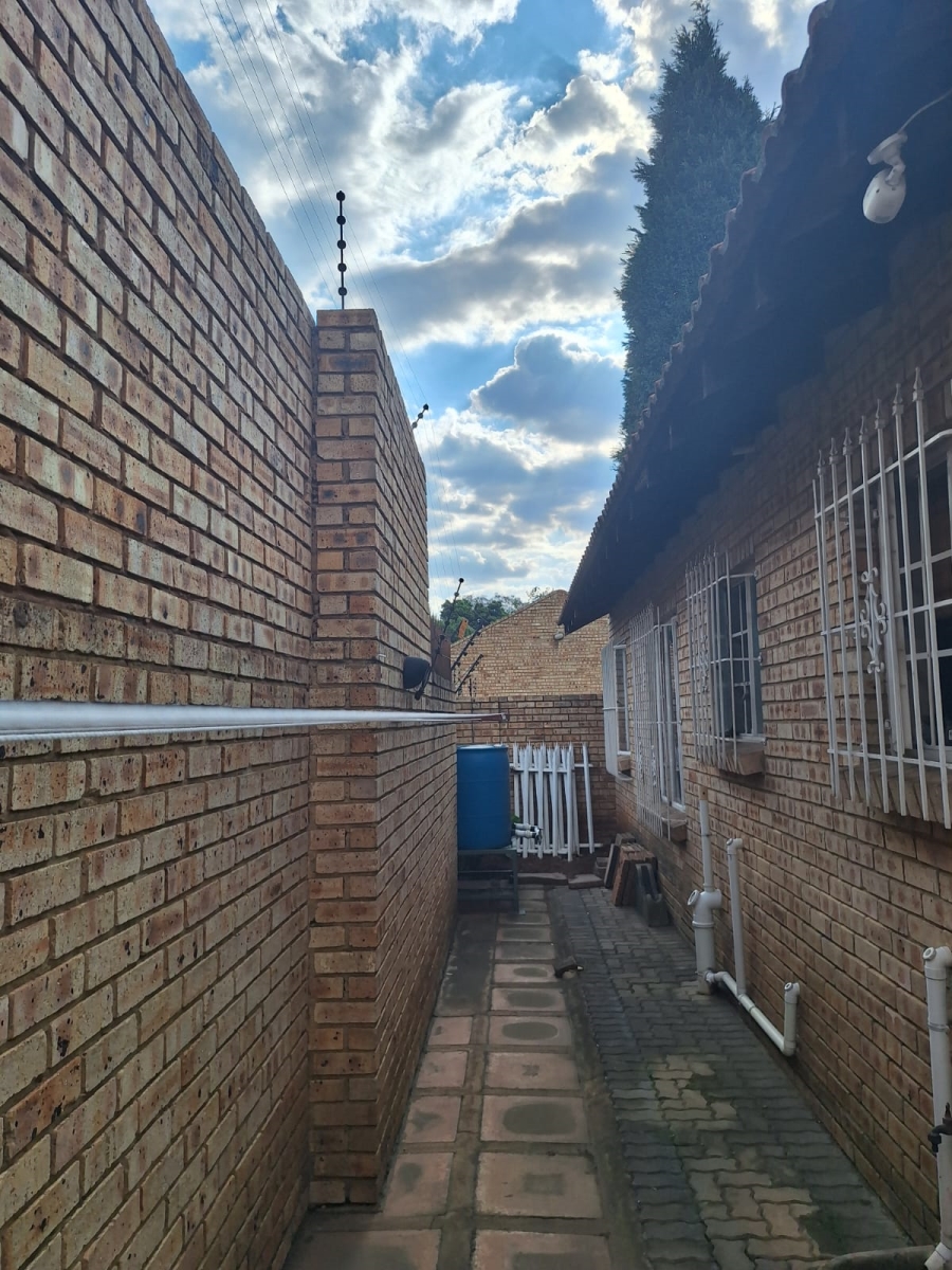 2 Bedroom Property for Sale in Union Gauteng
