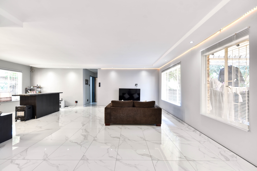 2 Bedroom Property for Sale in Wapadrand Gauteng