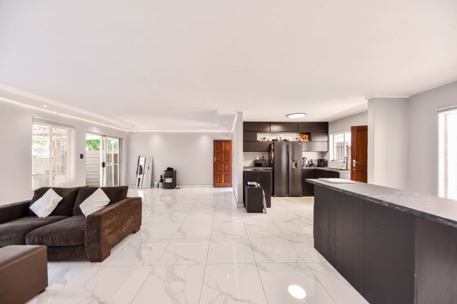 2 Bedroom Property for Sale in Wapadrand Gauteng