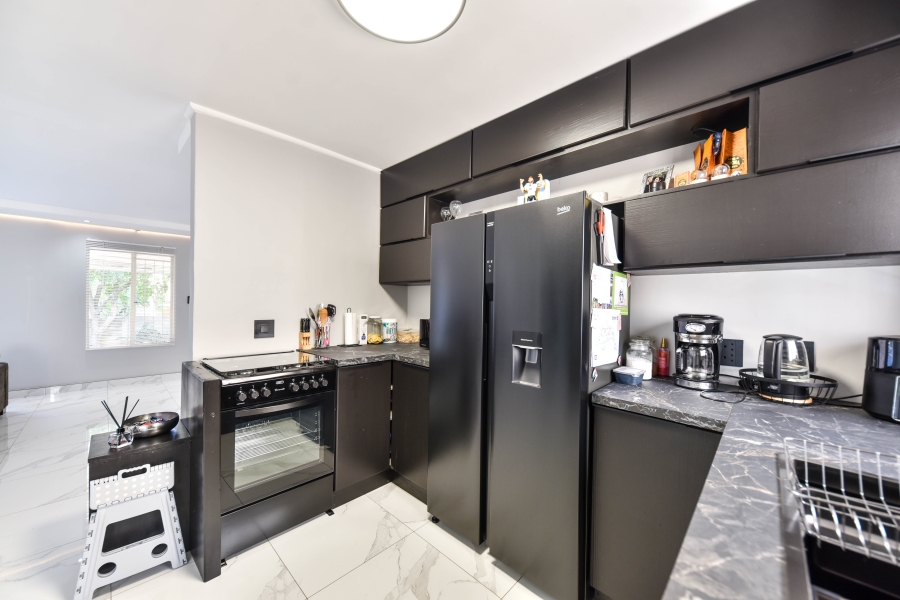 2 Bedroom Property for Sale in Wapadrand Gauteng