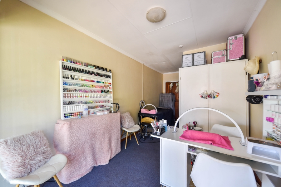 2 Bedroom Property for Sale in Wapadrand Gauteng