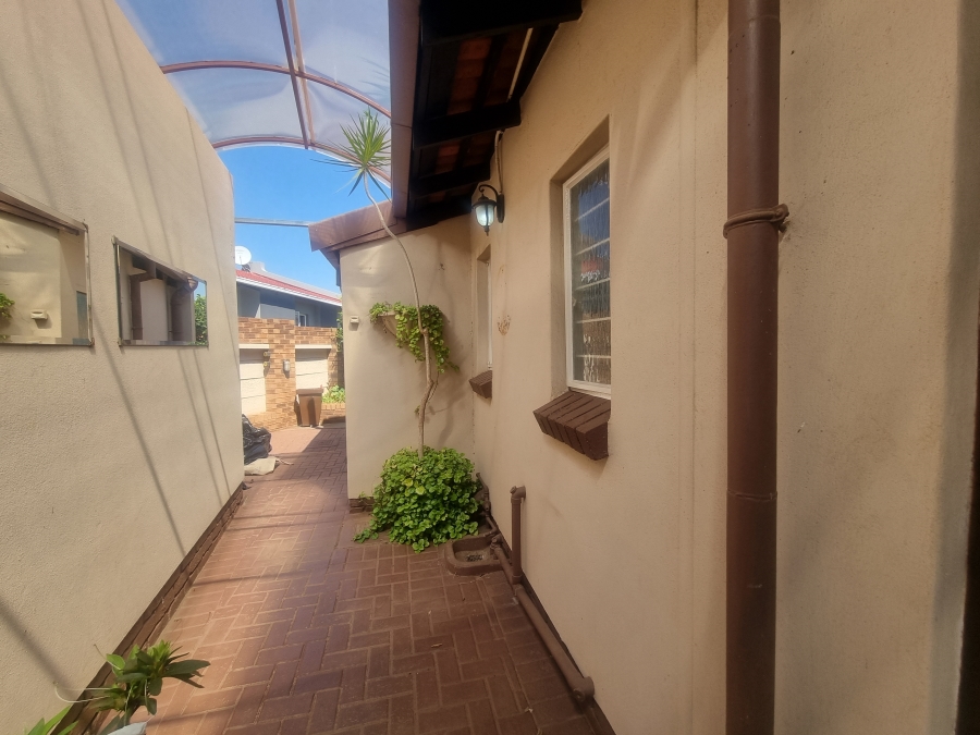 3 Bedroom Property for Sale in Doornpoort Gauteng