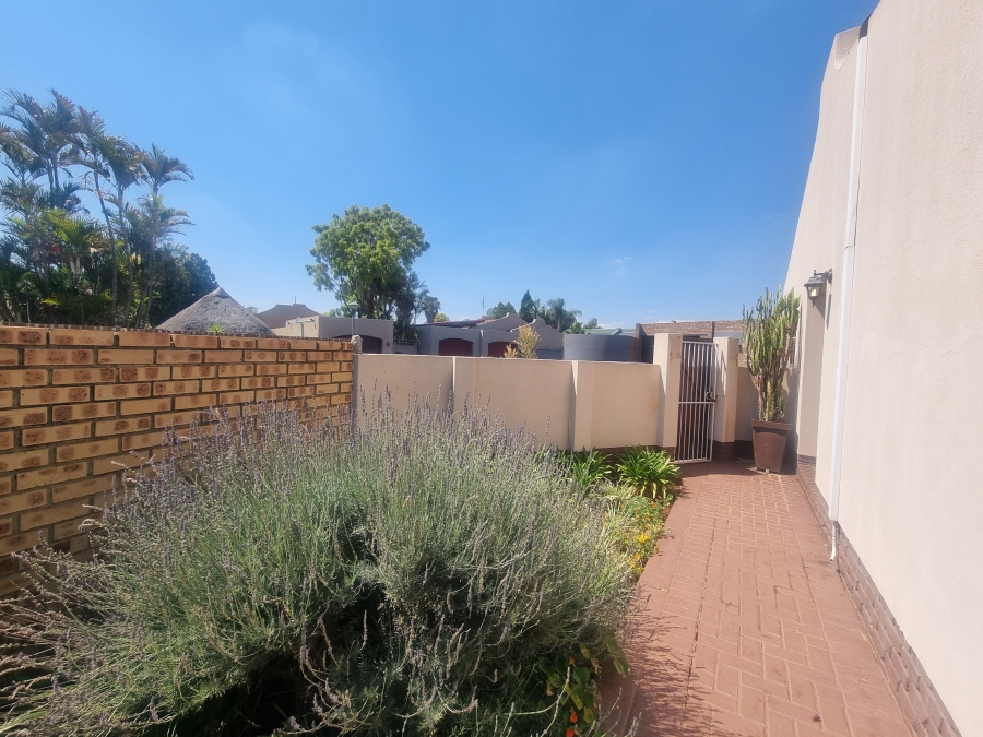 3 Bedroom Property for Sale in Doornpoort Gauteng