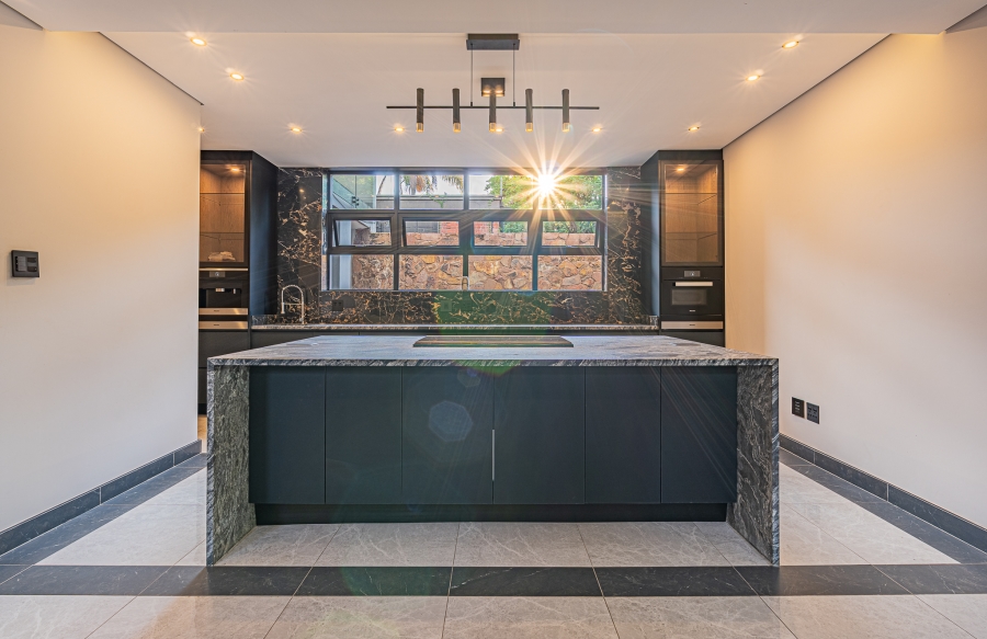 6 Bedroom Property for Sale in Waterkloof Gauteng