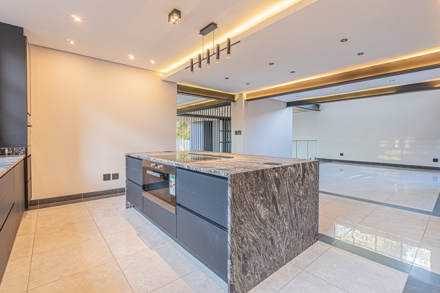 6 Bedroom Property for Sale in Waterkloof Gauteng