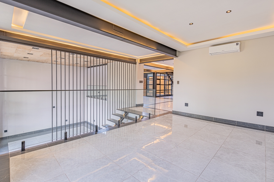 6 Bedroom Property for Sale in Waterkloof Gauteng