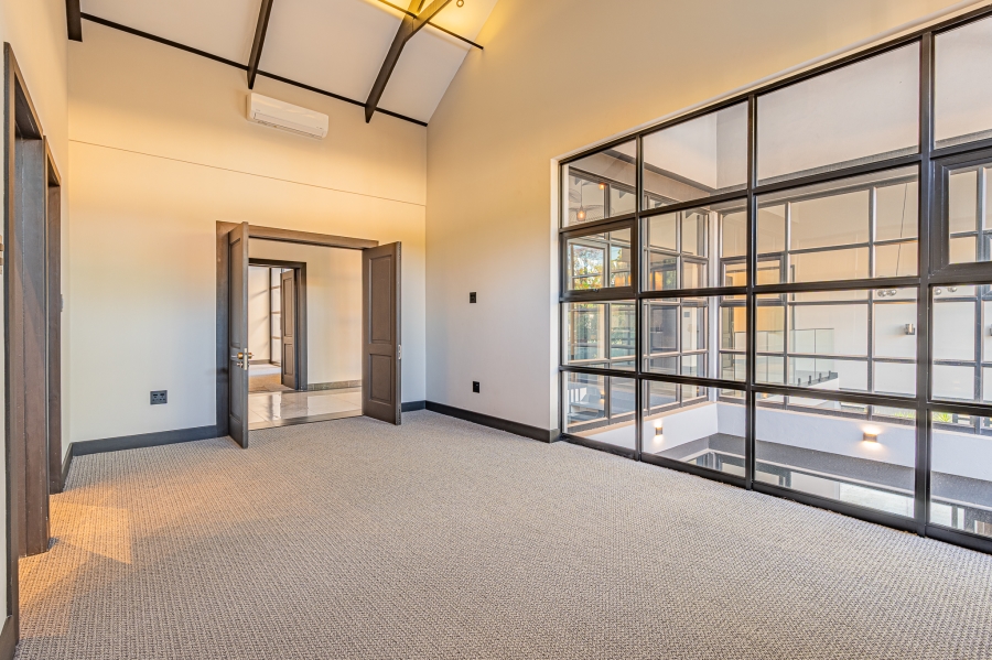 6 Bedroom Property for Sale in Waterkloof Gauteng