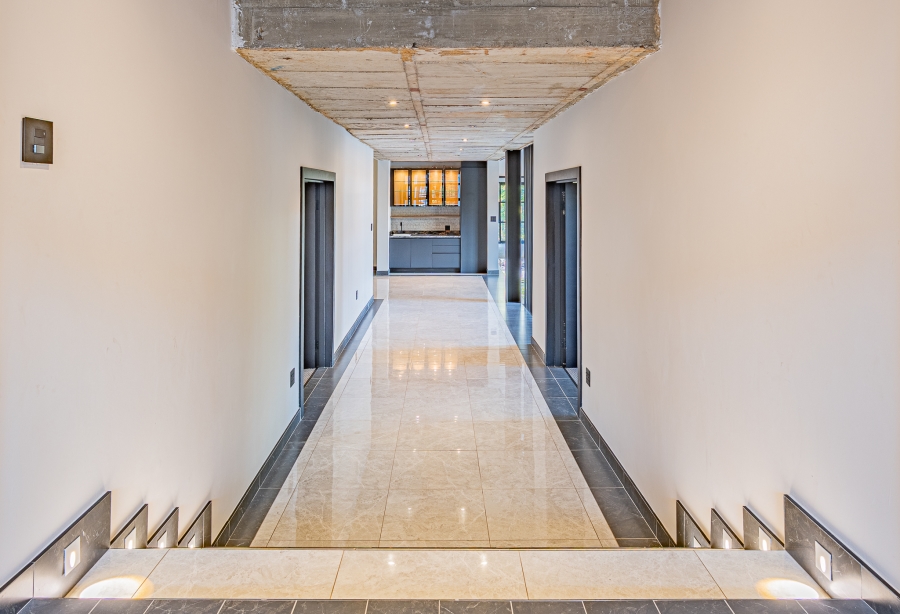 6 Bedroom Property for Sale in Waterkloof Gauteng