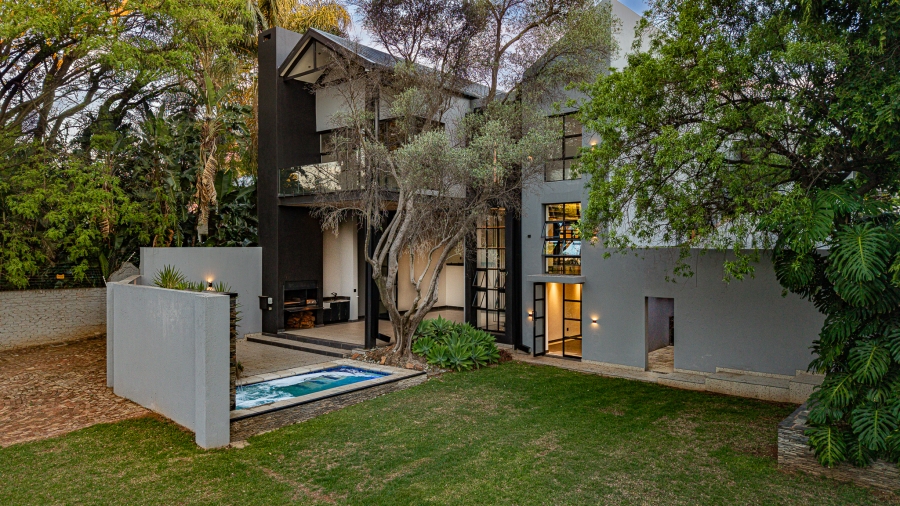 6 Bedroom Property for Sale in Waterkloof Gauteng