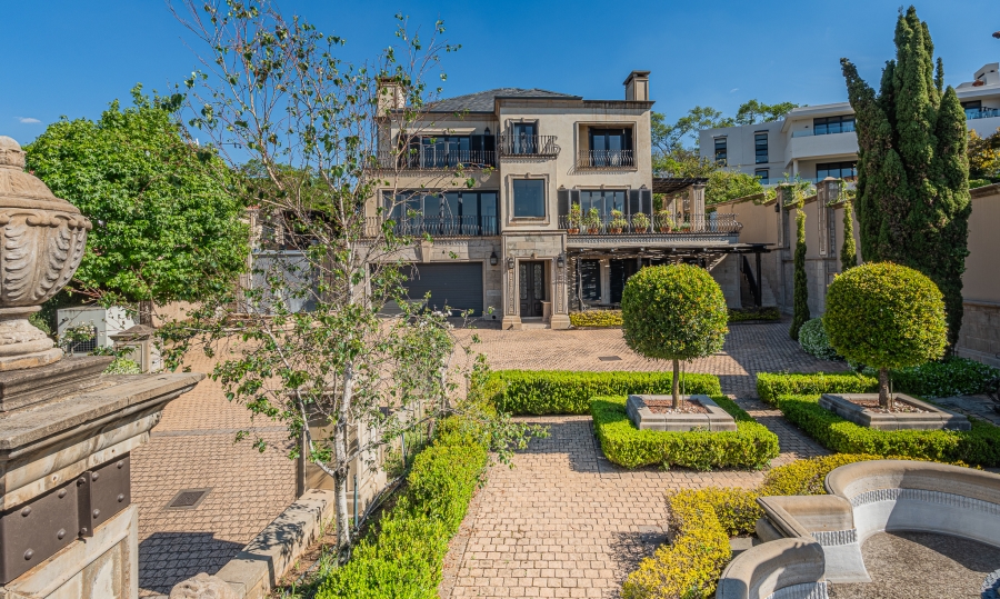 6 Bedroom Property for Sale in Waterkloof Ridge Gauteng