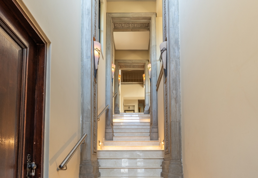 6 Bedroom Property for Sale in Waterkloof Ridge Gauteng