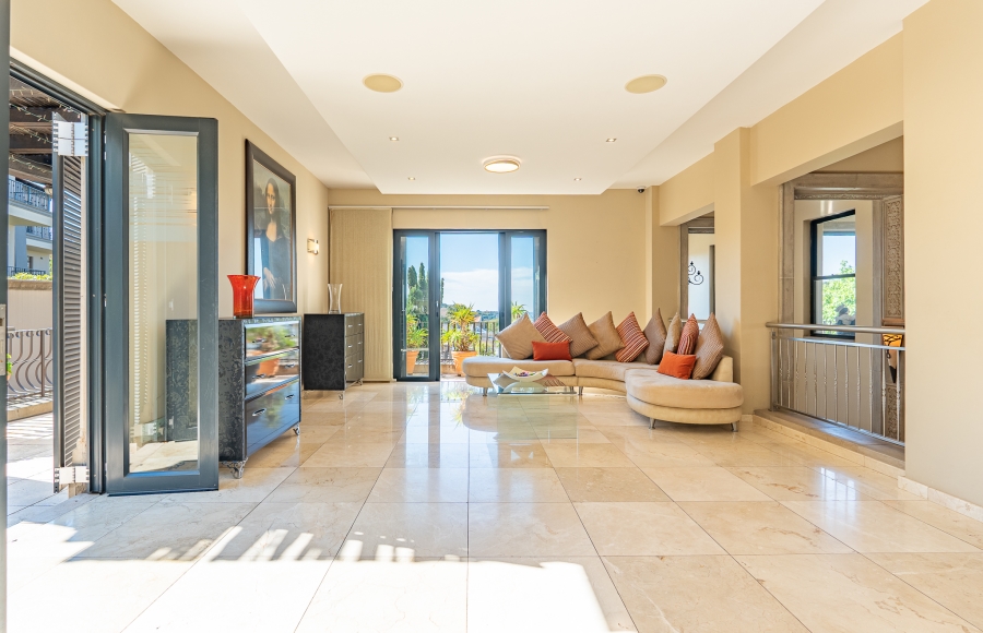 6 Bedroom Property for Sale in Waterkloof Ridge Gauteng