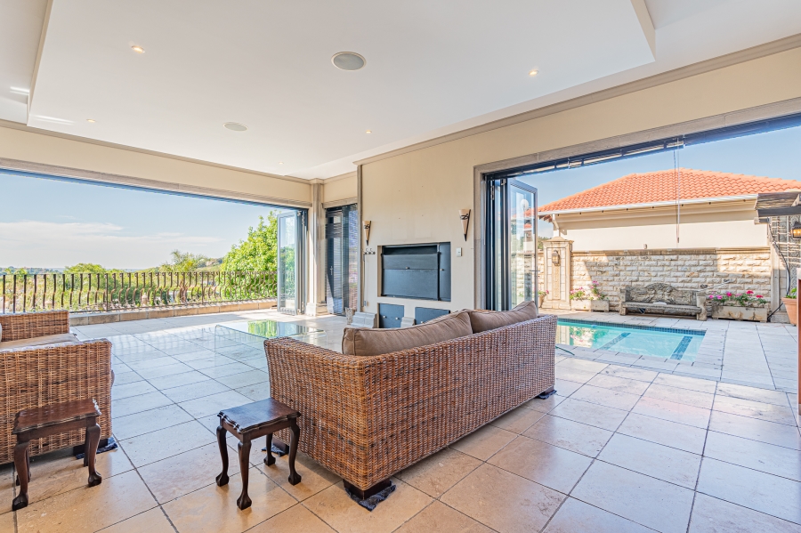 6 Bedroom Property for Sale in Waterkloof Ridge Gauteng