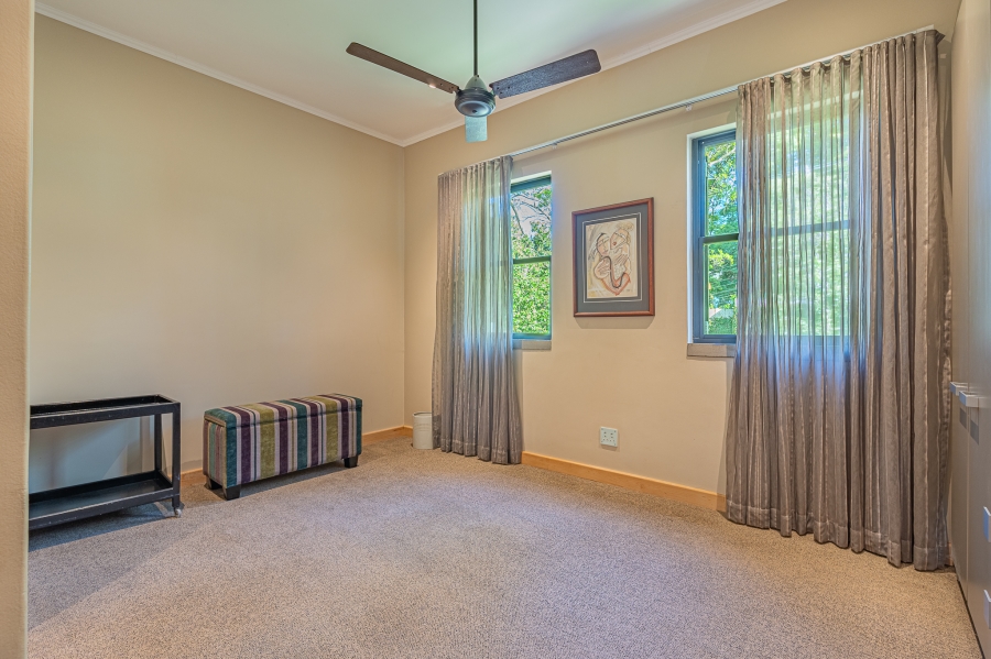 6 Bedroom Property for Sale in Waterkloof Ridge Gauteng