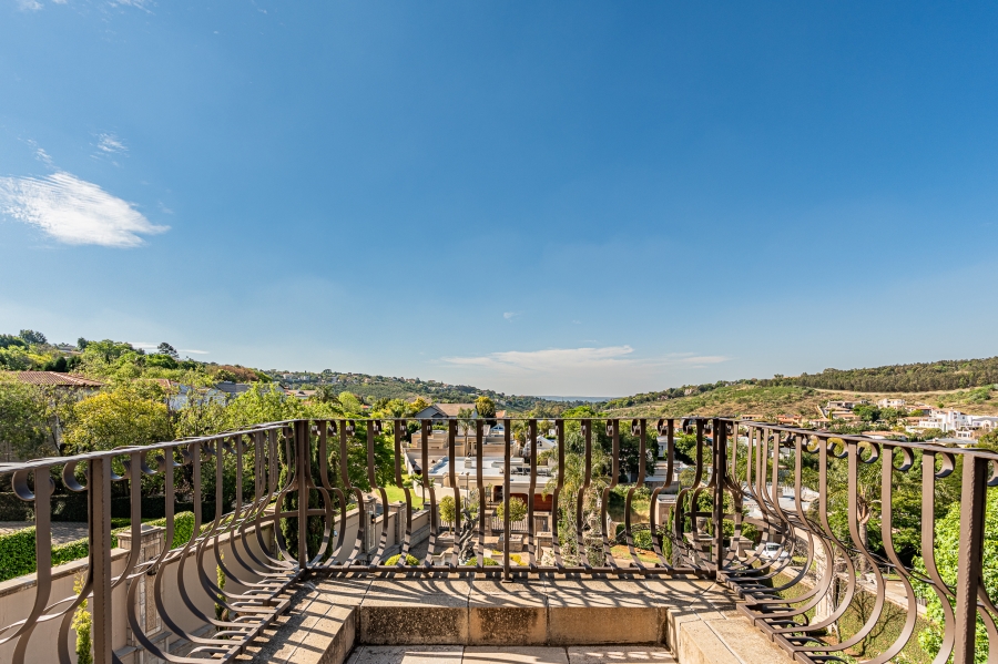 6 Bedroom Property for Sale in Waterkloof Ridge Gauteng