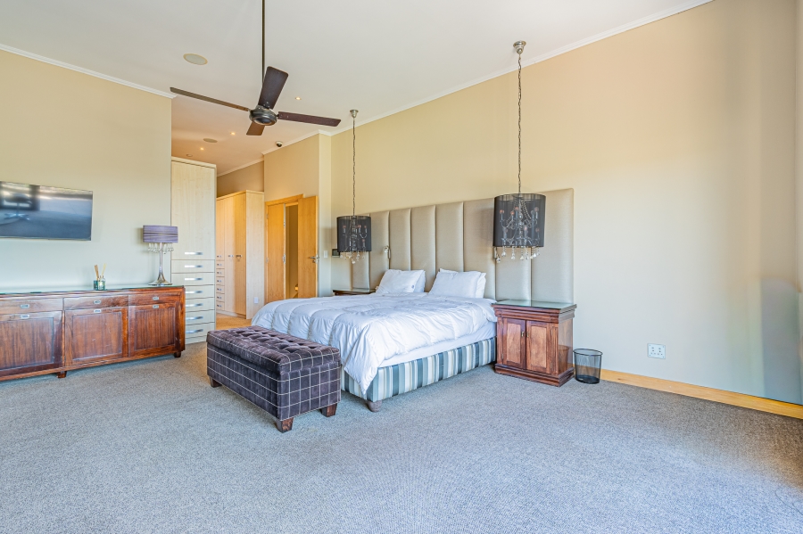 6 Bedroom Property for Sale in Waterkloof Ridge Gauteng
